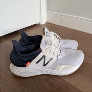 New Balance Men’s Fresh Foam ROAV White and Navy Sneakers